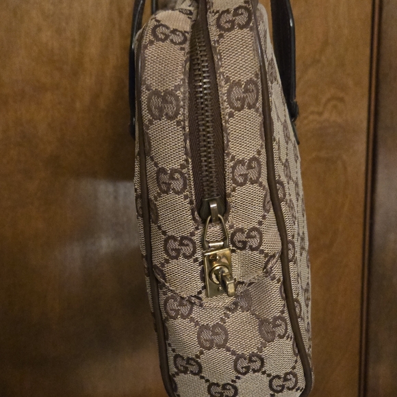Authentic Gucci monogram canvas shoulder bag - Picture 3 of 8